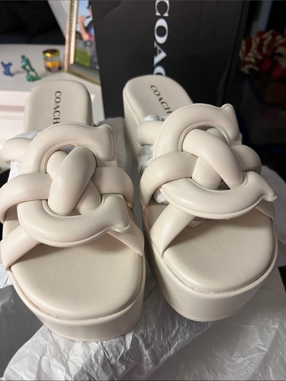 NIB SIZE 8&1/2 Coach Everette Chalk Leather Platform Slide Sandals